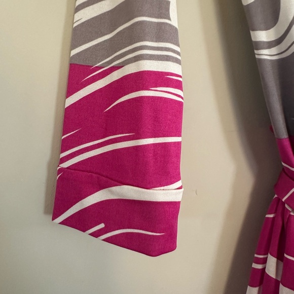 Diane Von Furstenburg silk wrap dress - new Julian two tan and pink - Picture 4 of 8